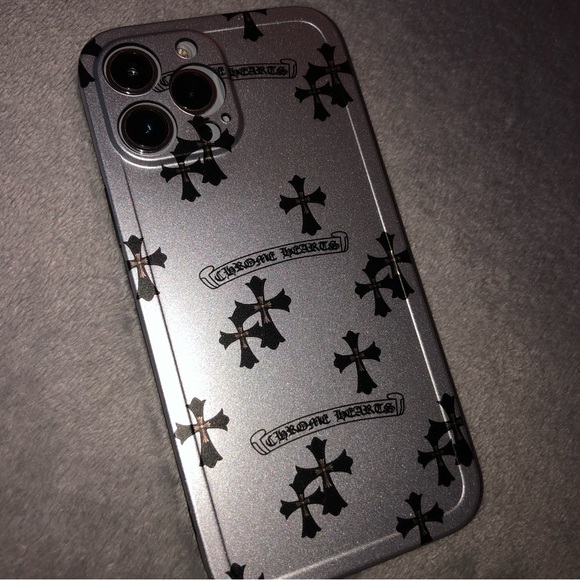 Chrome Hearts Silver IPhone 13 Pro Max case - Picture 4 of 9